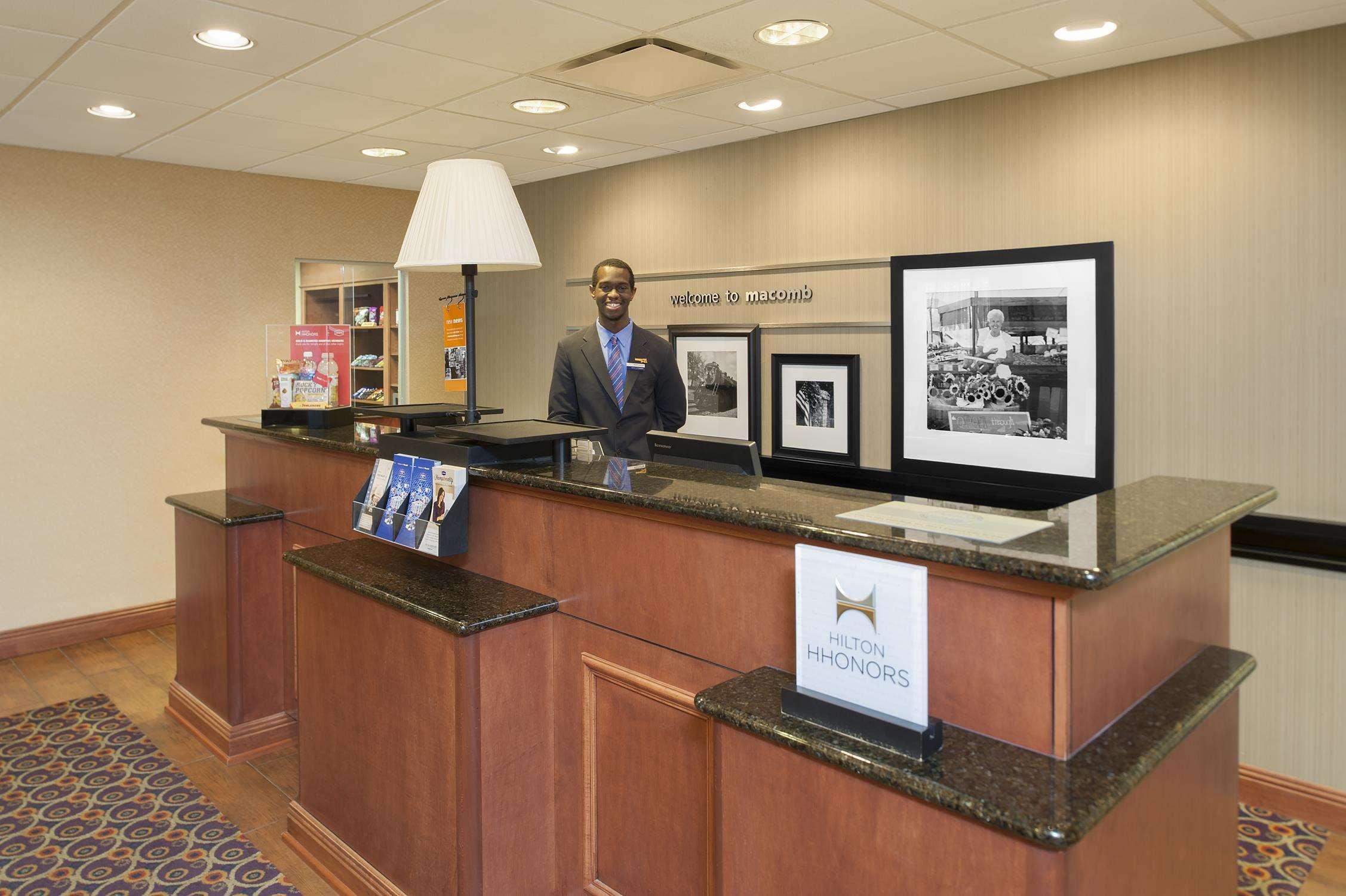 Hampton Inn Macomb מראה חיצוני תמונה