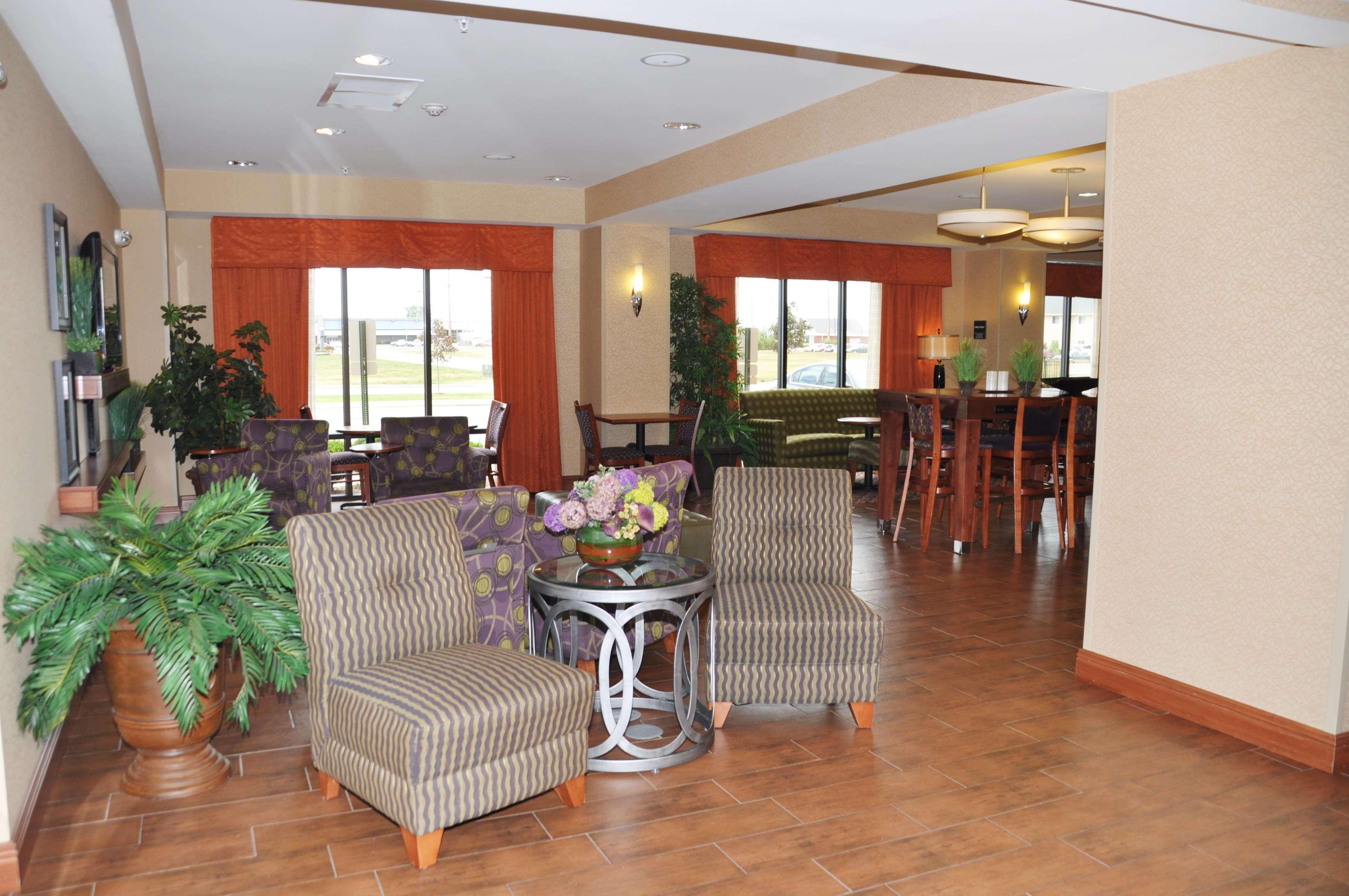Hampton Inn Macomb מראה חיצוני תמונה
